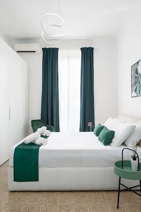 Apartment City Center-Design Attic Penthouse With Private Terrace Milan