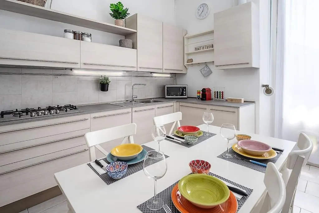 City Center-Design Attic Penthouse With Private Terrace Milan Apartment