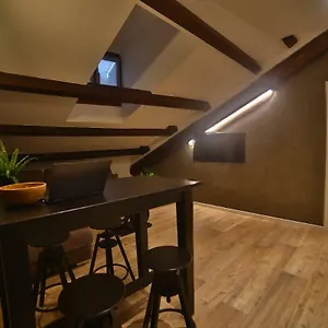 Moscova Attic Near Duomo , Milano Italia